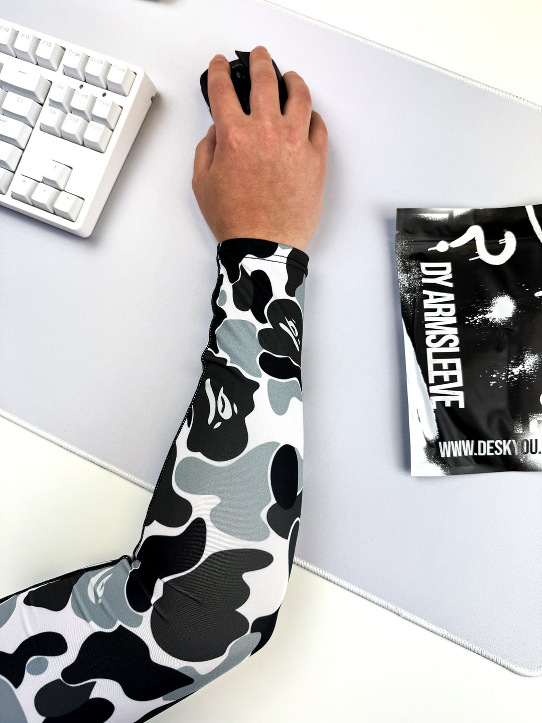 DY PERFORMANCE-GAMING ARMSLEEVE-CAMOUFLAGE